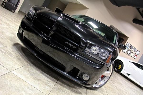 New-2006-Dodge-Charger-SRT8