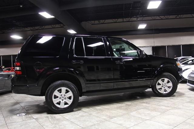 New-2010-Ford-Explorer-XLT-4WD