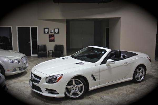 Used 2013 Mercedes-Benz SL550 for sale Sold at Chicago Motor Cars in West Chicago IL 60185 3