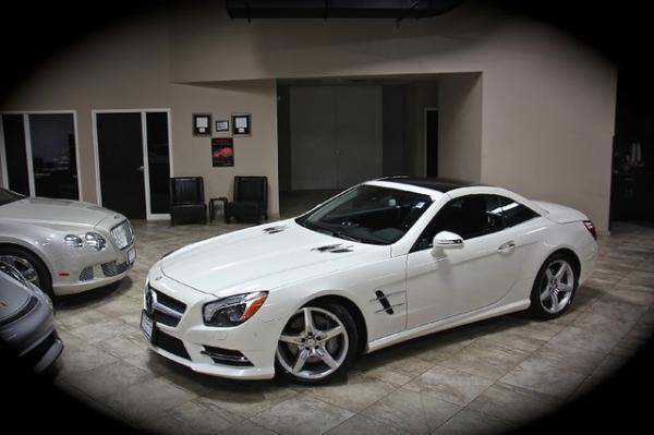 Used 2013 Mercedes-Benz SL550 for sale Sold at Chicago Motor Cars in West Chicago IL 60185 4