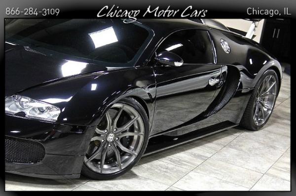 Used 2006 Bugatti Veyron for sale Sold at Chicago Motor Cars in West Chicago IL 60185 3