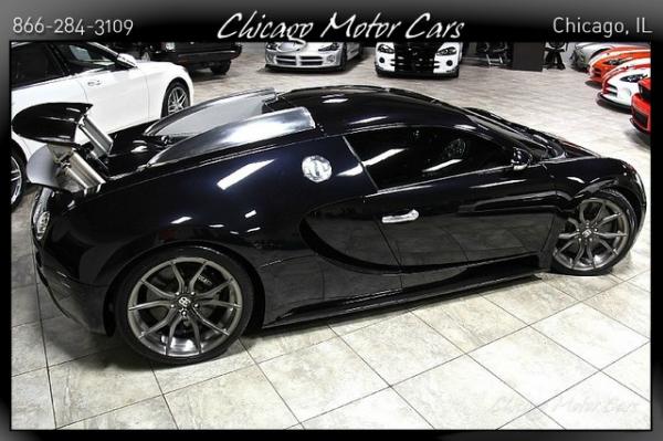 Used 2006 Bugatti Veyron for sale Sold at Chicago Motor Cars in West Chicago IL 60185 4