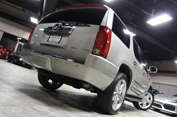 New-2008-Cadillac-Escalade-AWD