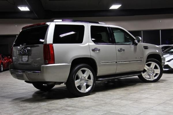 New-2008-Cadillac-Escalade-AWD