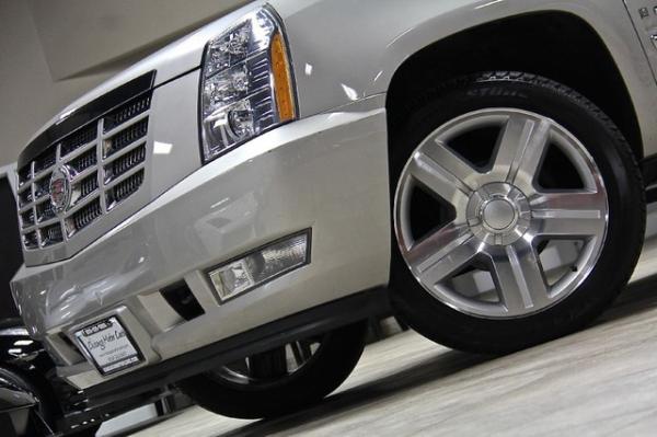 New-2008-Cadillac-Escalade-AWD