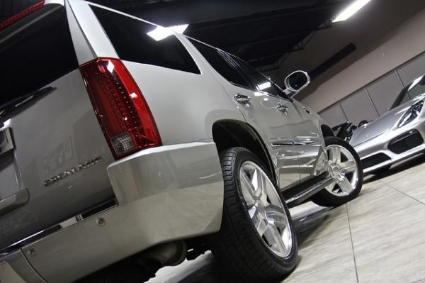 New-2008-Cadillac-Escalade-AWD