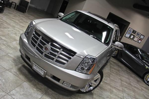 New-2008-Cadillac-Escalade-AWD