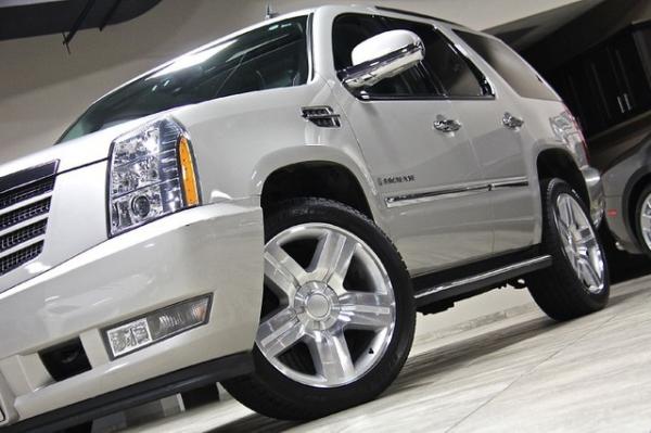 New 2008 Cadillac Escalade AWD for sale Sold at Chicago Motor Cars in West Chicago IL 60185 6