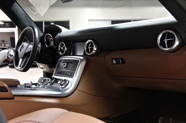 Used-2012-Mercedes-Benz-SLS-AMG-Gullwing
