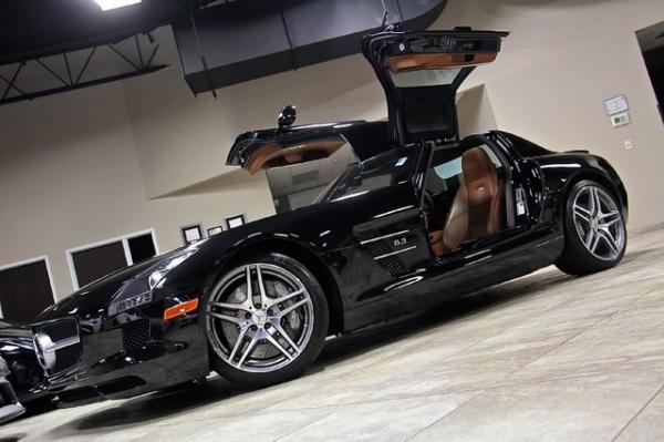 Used 2012 Mercedes-Benz SLS AMG Gullwing for sale Sold at Chicago Motor Cars in West Chicago IL 60185 3