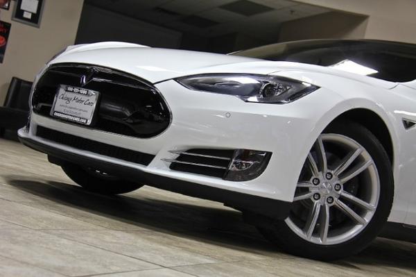 Used-2014-Tesla-Model-S-85-kWh-Battery