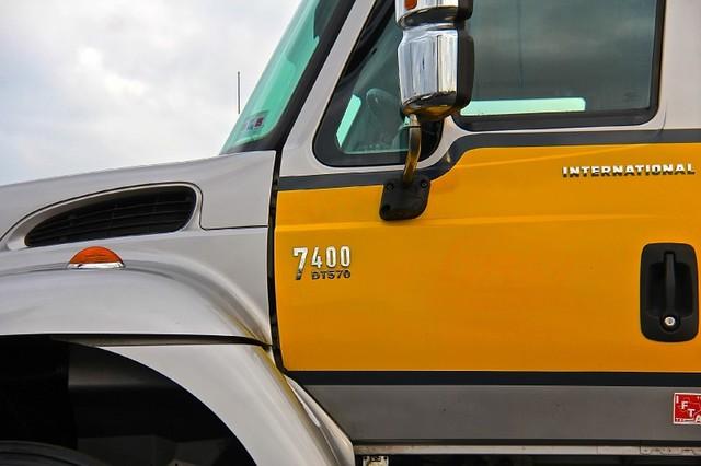 New-2006-International-7400-DT570-Turbo-Diesel-6x4