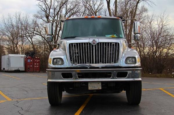 New-2006-International-7400-DT570-Turbo-Diesel-6x4