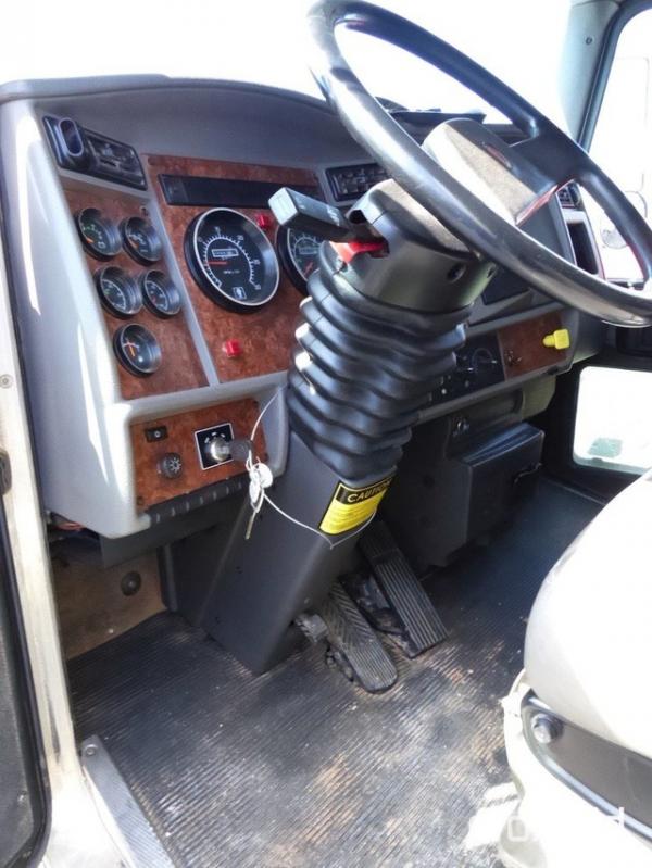 New 2004 Kenworth T300 Dump Truck for sale Sold at Chicago Motor Cars in West Chicago IL 60185 3