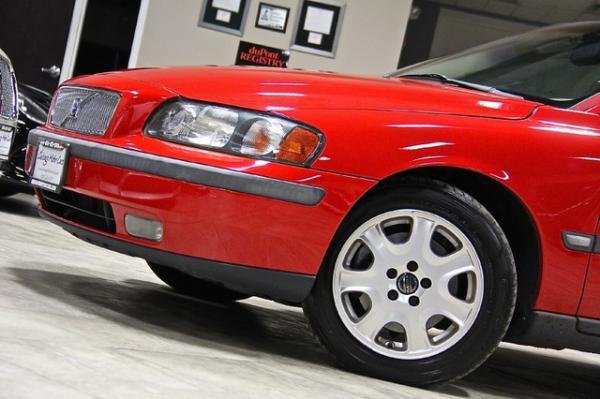 New 2001 Volvo V70 for sale Sold at Chicago Motor Cars in West Chicago IL 60185 3