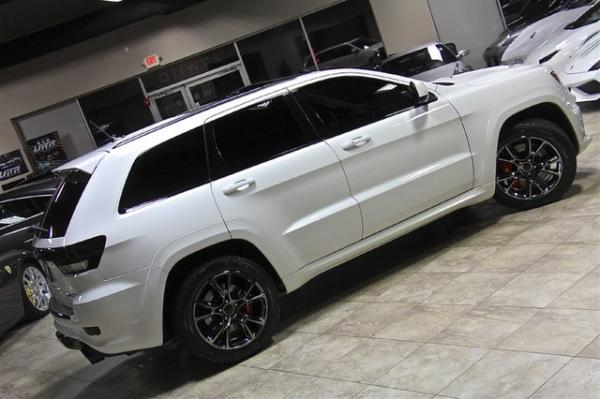 New-2013-Jeep-Grand-Cherokee-SRT8-Alpine