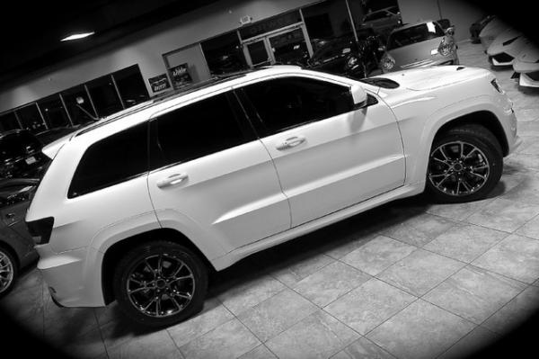 New-2013-Jeep-Grand-Cherokee-SRT8-Alpine