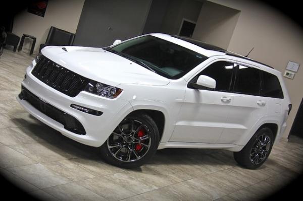 New-2013-Jeep-Grand-Cherokee-SRT8-Alpine