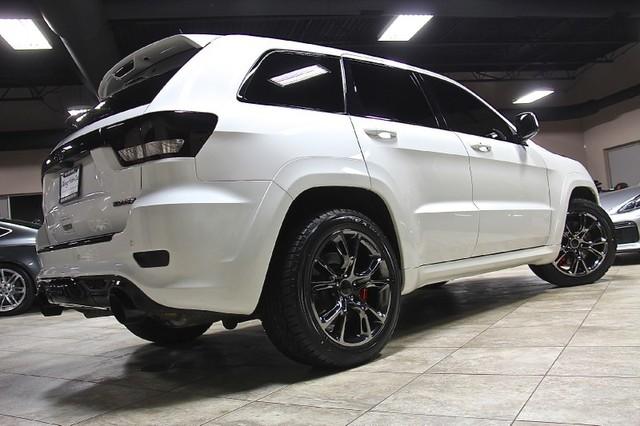 New-2013-Jeep-Grand-Cherokee-SRT8-Alpine