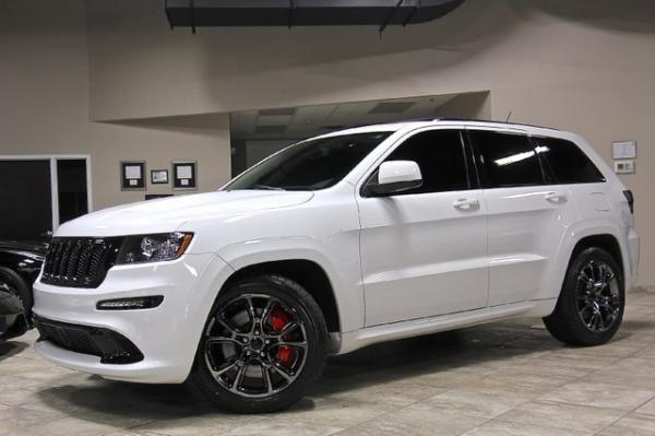 New-2013-Jeep-Grand-Cherokee-SRT8-Alpine