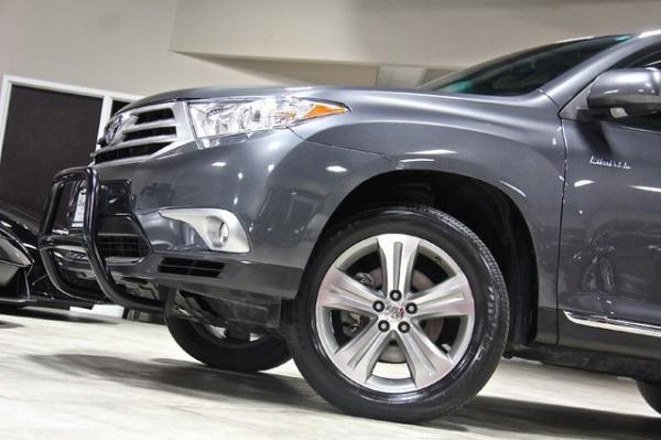 New 2012 Toyota Highlander Limited 4WD for sale Sold at Chicago Motor Cars in West Chicago IL 60185 3