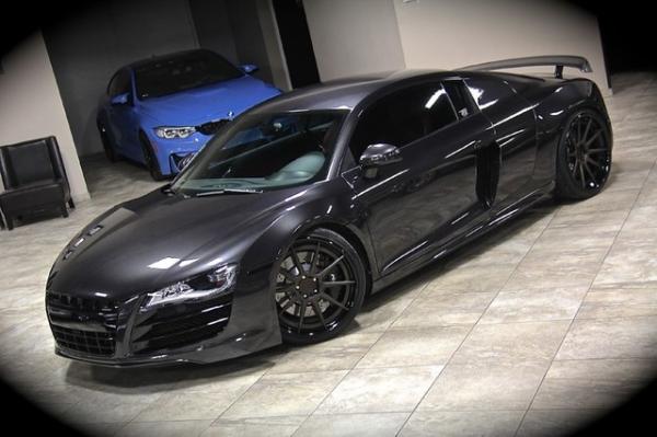 Used 2011 Audi R8 5.2L V10 Twin Turbo Quattro A for sale Sold at Chicago Motor Cars in West Chicago IL 60185 3
