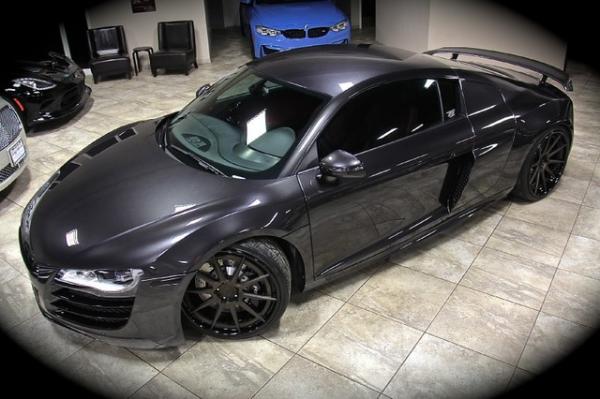 Used 2011 Audi R8 5.2L V10 Twin Turbo Quattro A for sale Sold at Chicago Motor Cars in West Chicago IL 60185 6