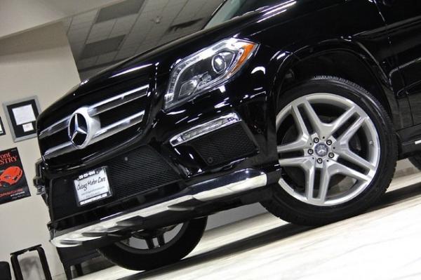 Used 2013 Mercedes-Benz GL550 4 Matic for sale Sold at Chicago Motor Cars in West Chicago IL 60185 5