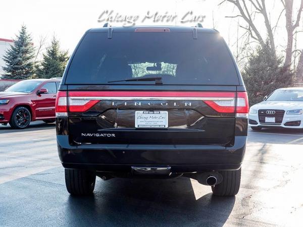 Used 2017 Lincoln Navigator 4x4 Reserve for sale Sold at Chicago Motor Cars in West Chicago IL 60185 6