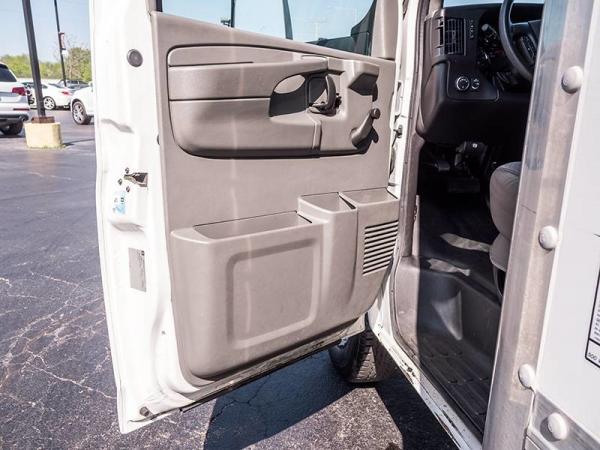 Used-2012-Chevrolet-Express-Commercial-Cutaway-Work-Van