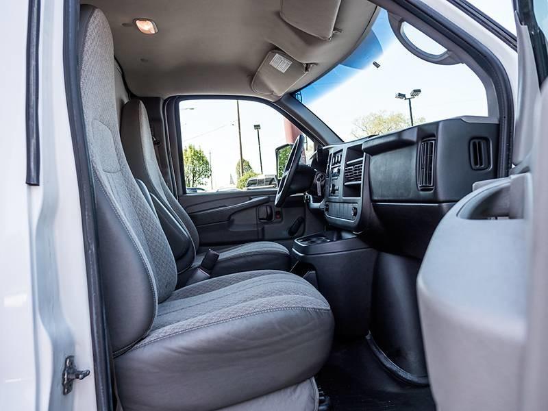 Used-2012-Chevrolet-Express-Commercial-Cutaway-Work-Van