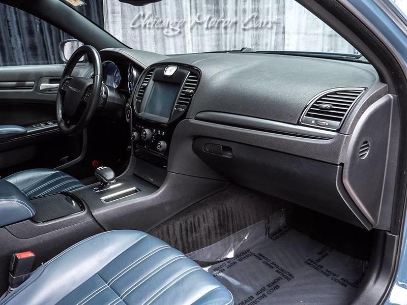 Used-2014-Chrysler-300s-Sedan