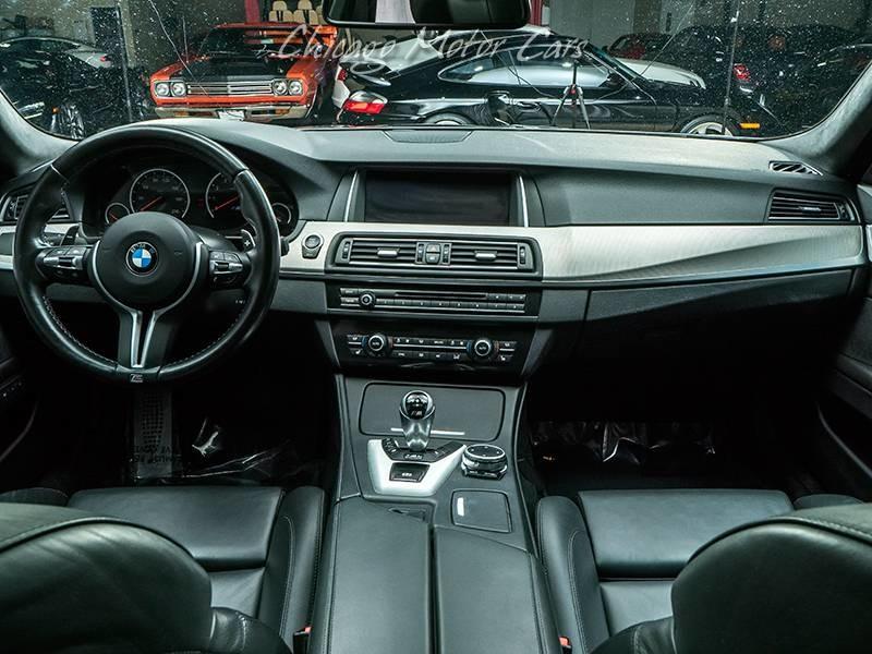 2010 BMW M5 Sedan Interior Photos