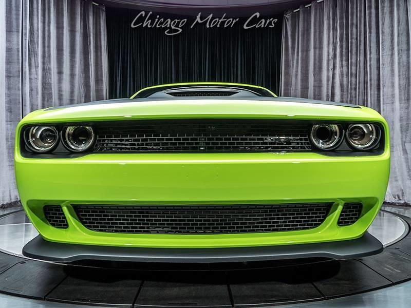 Used-2015-Dodge-Challenger-SRT-Hellcat