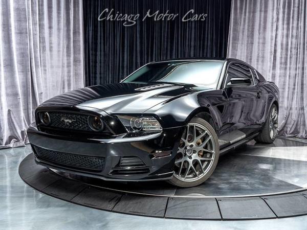 Used 2013 Ford Mustang GT for sale Sold at Chicago Motor Cars in West Chicago IL 60185 2
