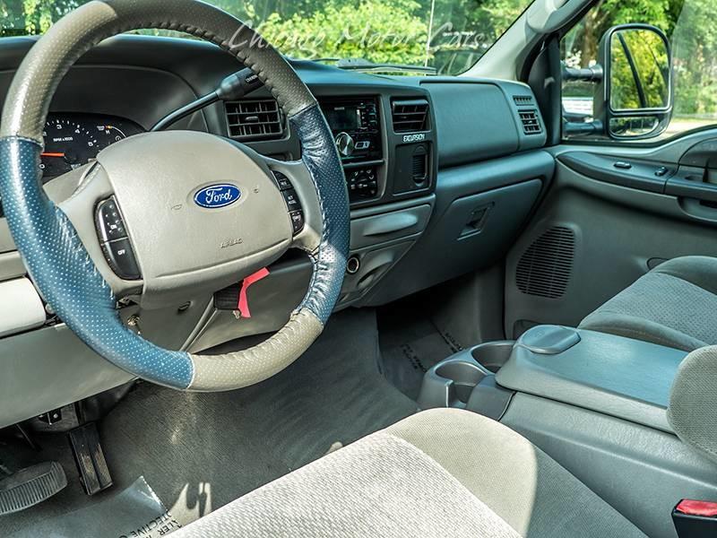 Used-2004-Ford-Excursion-XLT