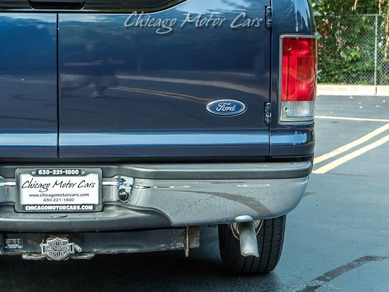 Used-2004-Ford-Excursion-XLT