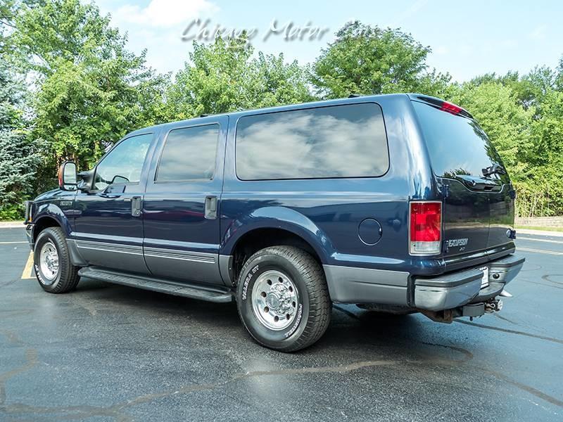 Used-2004-Ford-Excursion-XLT