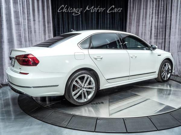 Used 2017 Volkswagen Passat R-Line w/Comfort Pkg for sale Sold at Chicago Motor Cars in West Chicago IL 60185 5