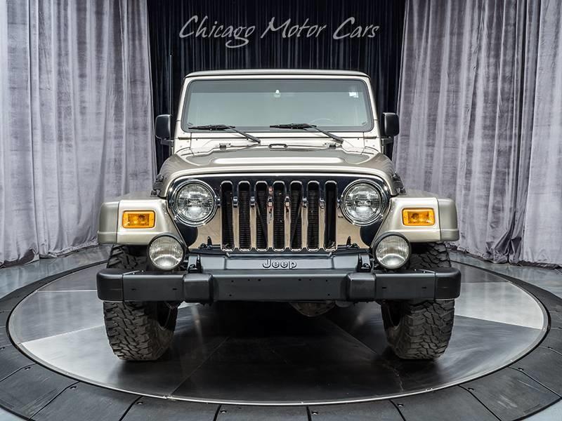 Used 2005 Jeep Wrangler Sahara *0721 of 1000 Produced* Rubicon For Sale  (Special Pricing) | Chicago Motor Cars Stock #15086B