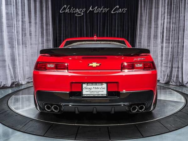 Used 2015 Chevrolet Camaro Z/28 for sale Sold at Chicago Motor Cars in West Chicago IL 60185 4