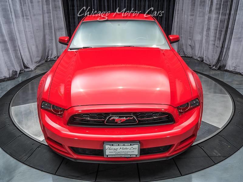 Used-2013-Ford-Mustang-V6-Premium