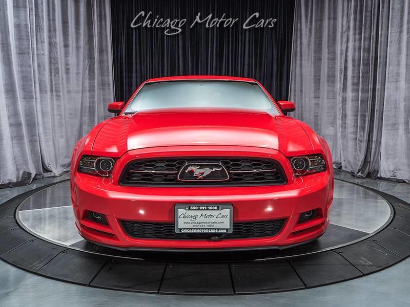 Used-2013-Ford-Mustang-V6-Premium