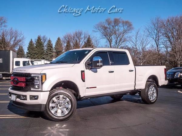 Used 2017 Ford Super Duty F-350 SRW Platinum for sale Sold at Chicago Motor Cars in West Chicago IL 60185 1
