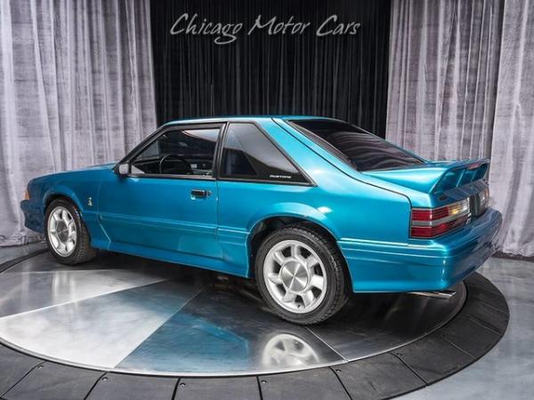 Used 1993 Ford Mustang SVT Cobra Hatchback for sale Sold at Chicago Motor Cars in West Chicago IL 60185 4