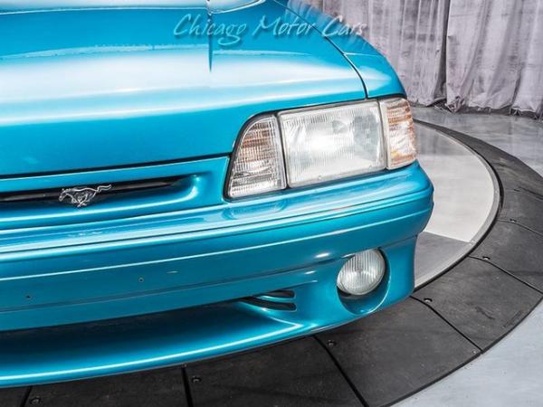 Used-1993-Ford-Mustang-SVT-Cobra-Hatchback
