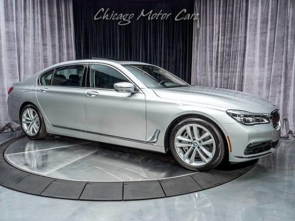 Used 2017 BMW 750i xDrive Sedan MSRP $118,945 for sale Sold at Chicago Motor Cars in West Chicago IL 60185 6