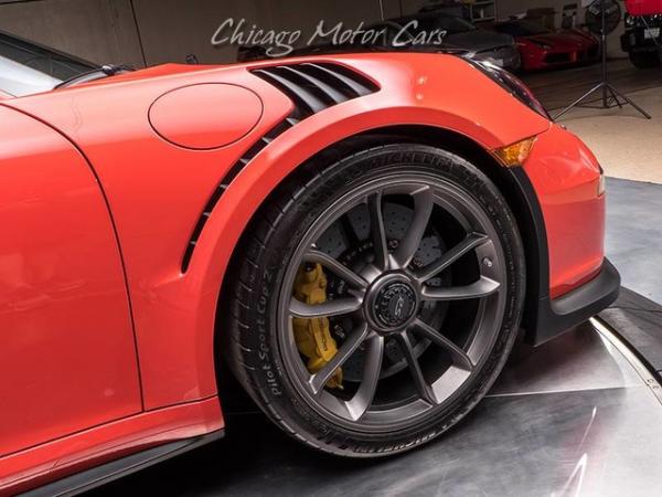 Used-2016-Porsche-911-GT3-RS-Ordered-with-Maximum-Weight-Reduction