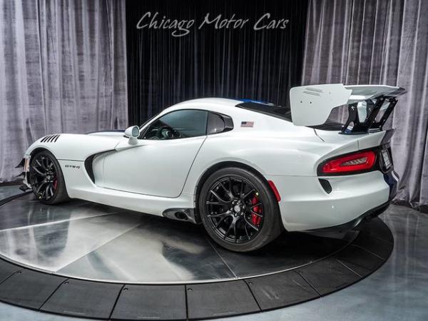 Used 2017 Dodge Viper GTS-R ACR Final Edition 1of100 for sale Sold at Chicago Motor Cars in West Chicago IL 60185 3