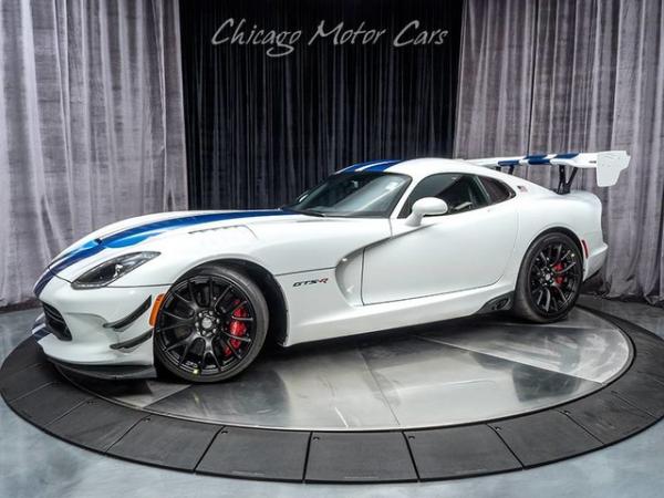 Used 2017 Dodge Viper GTS-R ACR Final Edition 1of100 for sale Sold at Chicago Motor Cars in West Chicago IL 60185 1